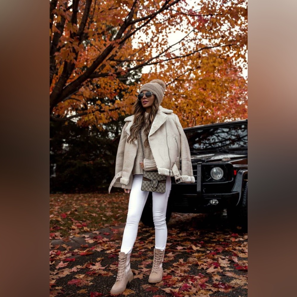 SAM EDELMAN | LYDELL COMBAT BOOT | SESAME SUEDE - Picture 4 of 5